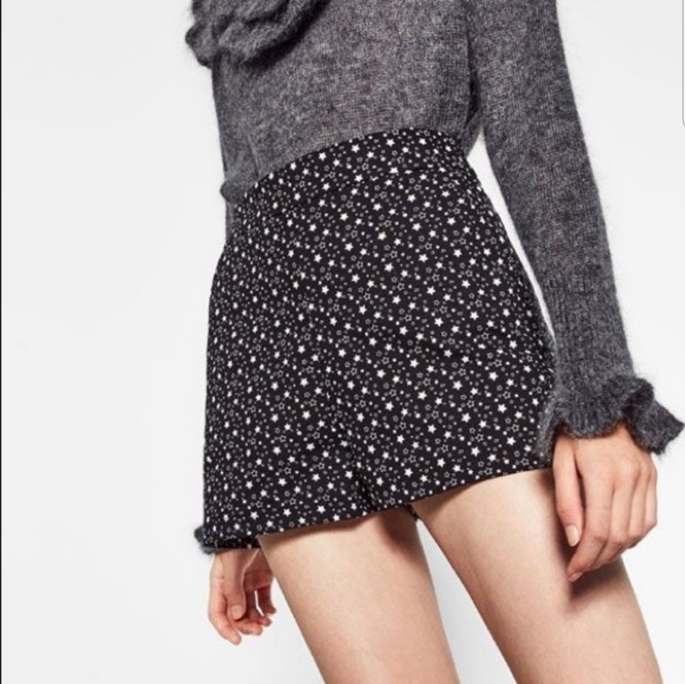 ZARA Tiny Star Side Zip Shorts